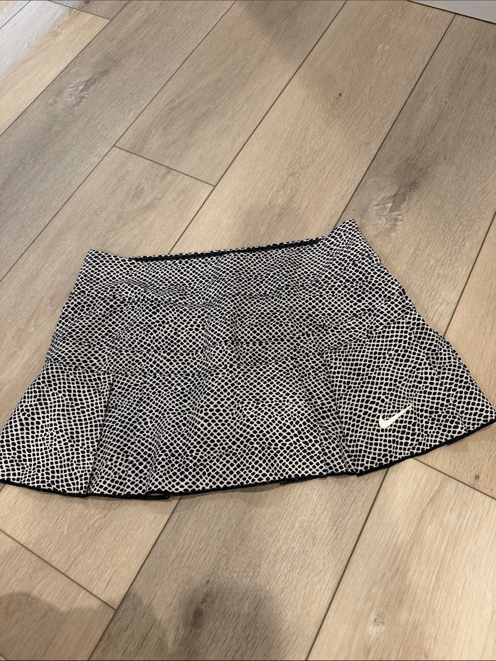 Nike Black and White Patterned Mini Skirt